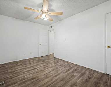 830 S Dobson Road - Photo Thumbnail 17