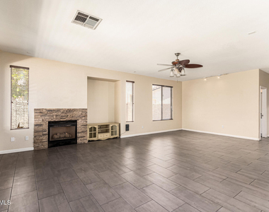 6804 W Lone Cactus Drive - Photo Thumbnail 6