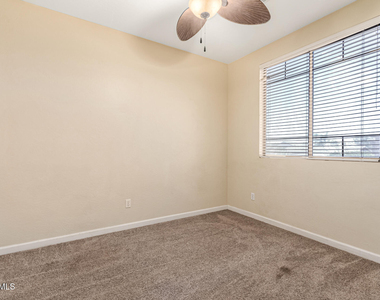 6804 W Lone Cactus Drive - Photo Thumbnail 27