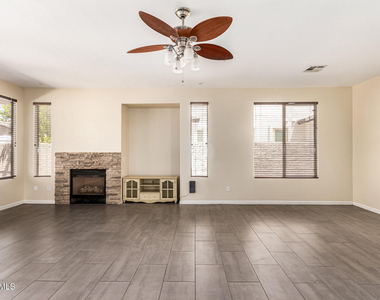 6804 W Lone Cactus Drive - Photo Thumbnail 17