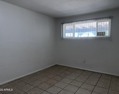 200 W Hill Drive - Photo Thumbnail 3