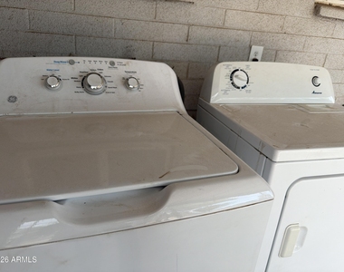 200 W Hill Drive - Photo Thumbnail 10