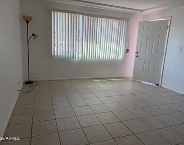200 W Hill Drive - Photo Thumbnail 1