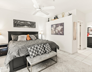 11333 N 92nd Street - Photo Thumbnail 18