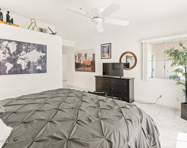 11333 N 92nd Street - Photo Thumbnail 20