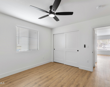 2045 S Hammond Drive - Photo Thumbnail 12