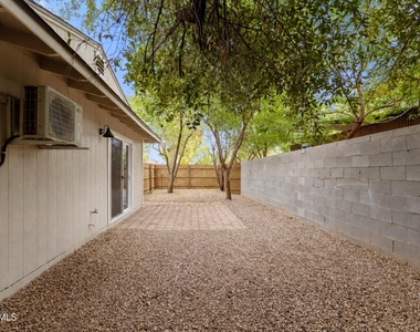 2045 S Hammond Drive - Photo Thumbnail 17