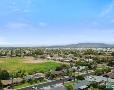 2045 S Hammond Drive - Photo Thumbnail 21