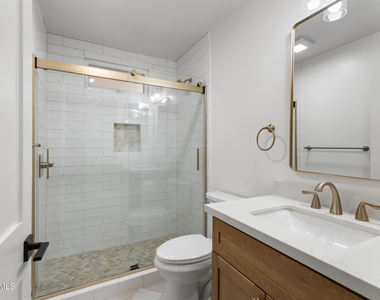 2045 S Hammond Drive - Photo Thumbnail 13