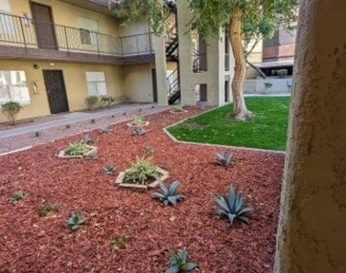 461 W Holmes Avenue - Photo Thumbnail 9