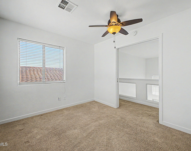 28433 N 47th Street - Photo Thumbnail 26