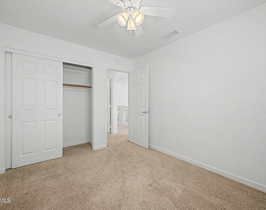 28433 N 47th Street - Photo Thumbnail 30