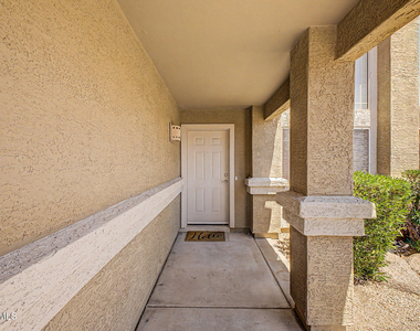 28433 N 47th Street - Photo Thumbnail 3