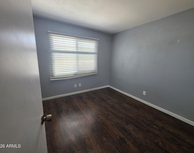 948 S Alma School Road - Photo Thumbnail 7