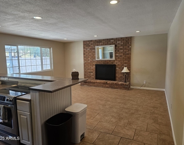 1409 E Alameda Drive - Photo Thumbnail 13