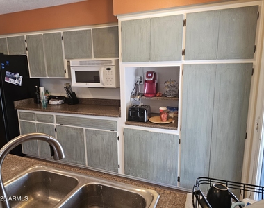1409 E Alameda Drive - Photo Thumbnail 15