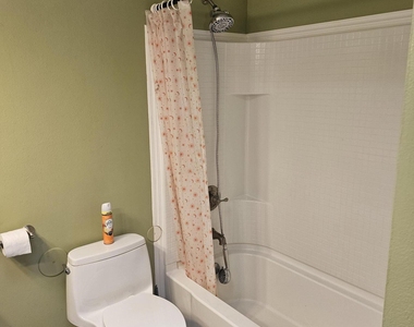 1409 E Alameda Drive - Photo Thumbnail 6
