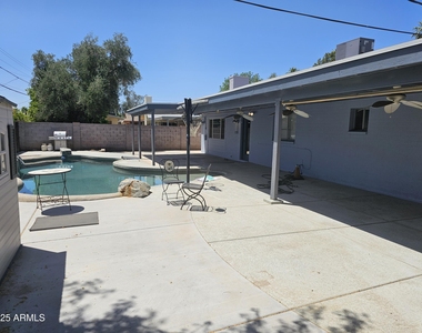 1409 E Alameda Drive - Photo Thumbnail 23