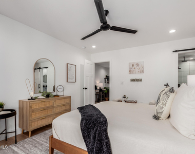 3426 E University Drive - Photo Thumbnail 9