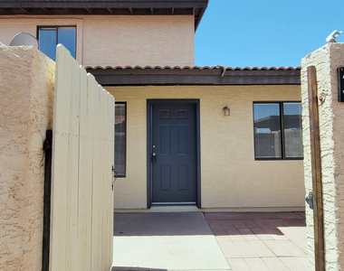 6155 E Greenway Street - Photo Thumbnail 3