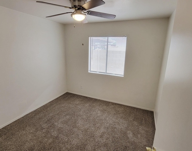 6155 E Greenway Street - Photo Thumbnail 13