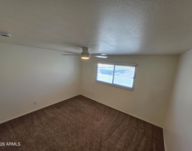 731 E Vaughn Drive - Photo Thumbnail 17