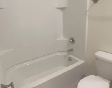 16663 W Christy Drive - Photo Thumbnail 9