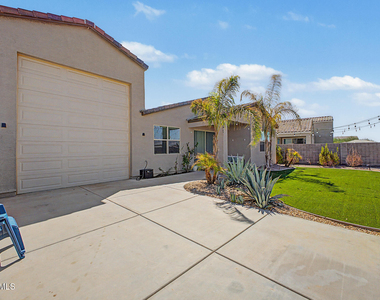 4370 W Suncup Drive - Photo Thumbnail 20
