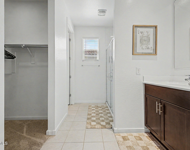 4370 W Suncup Drive - Photo Thumbnail 10