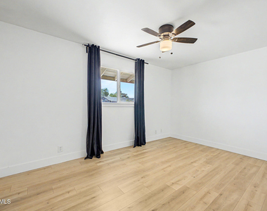 1010 W 13th Street - Photo Thumbnail 20