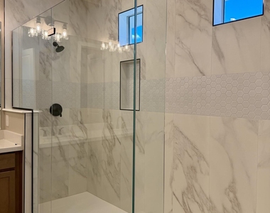 2121 W Sonoran Desert Drive - Photo Thumbnail 18