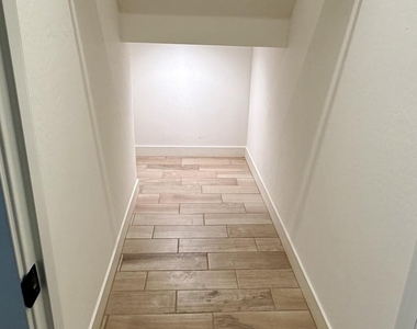 2121 W Sonoran Desert Drive - Photo Thumbnail 32