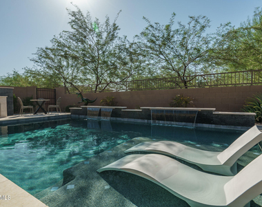 12358 S 178th Avenue - Photo Thumbnail 29