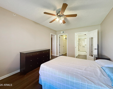 10330 W Thunderbird Boulevard - Photo Thumbnail 15