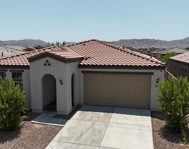 2413 W Sunland Avenue - Photo Thumbnail 1
