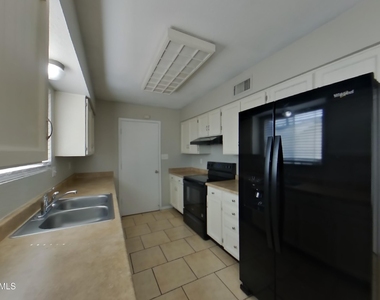 646 W Enid Avenue - Photo Thumbnail 3