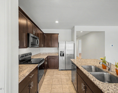 25273 W Atlanta Avenue - Photo Thumbnail 8