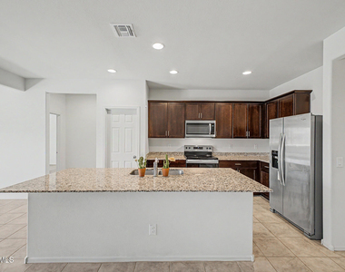25273 W Atlanta Avenue - Photo Thumbnail 5