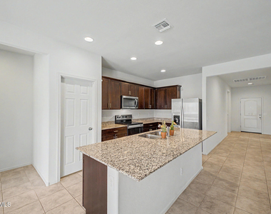 25273 W Atlanta Avenue - Photo Thumbnail 6