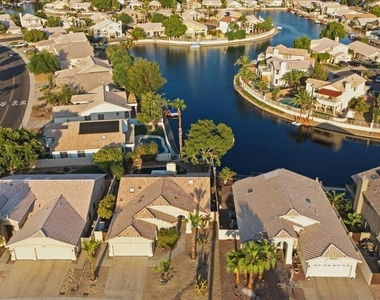 20385 N 54 Th Avenue - Photo Thumbnail 4