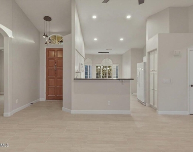 20385 N 54 Th Avenue - Photo Thumbnail 17