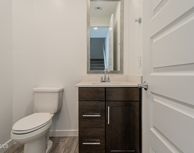 4100 S Pinelake Way - Photo Thumbnail 14