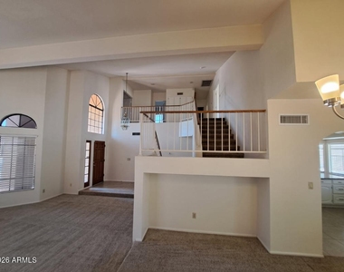 98 E Evelyn Lane - Photo Thumbnail 5