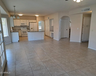 98 E Evelyn Lane - Photo Thumbnail 15