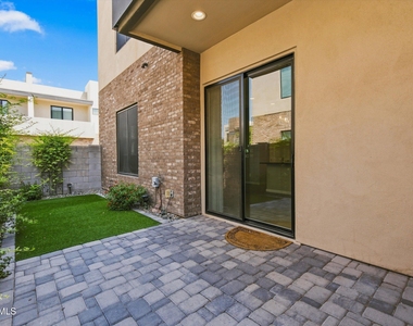 901 S Smith Road - Photo Thumbnail 25