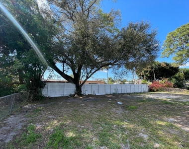 431 Nw 33rd Terrace - Photo Thumbnail 3