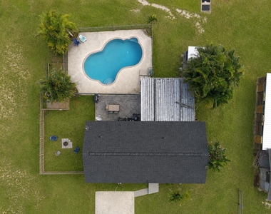12230 63rd Lane N - Photo Thumbnail 5