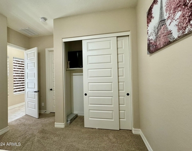3453 E Aloe Drive - Photo Thumbnail 23
