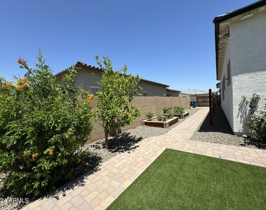 3453 E Aloe Drive - Photo Thumbnail 42