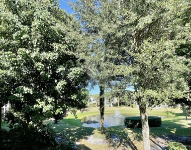 11863 Wimbledon Circle - Photo Thumbnail 9